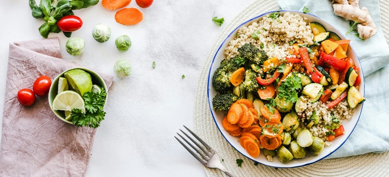 a bowl of healthy vegetables