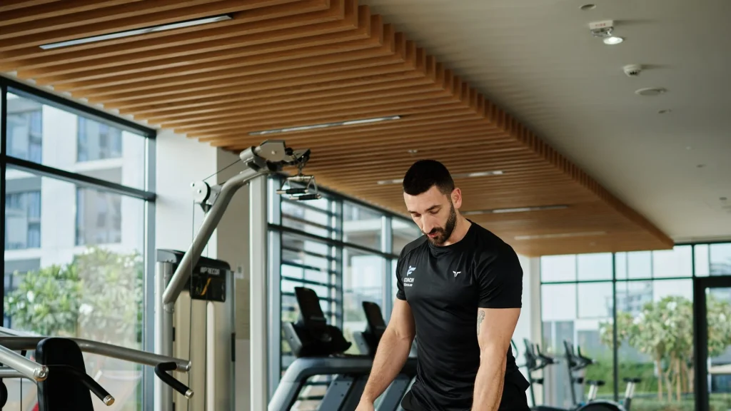 Darko, personal trainer, 1-on-1 personal training session in Dubai